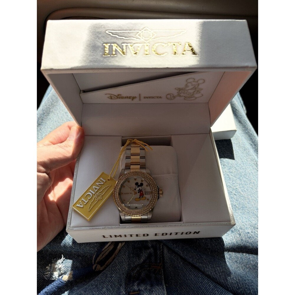 invicta mens watch - Picture 2 of 4